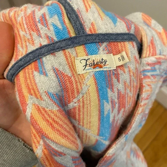 Faherty Multicolor Geometric Sweater - Picture 4 of 4